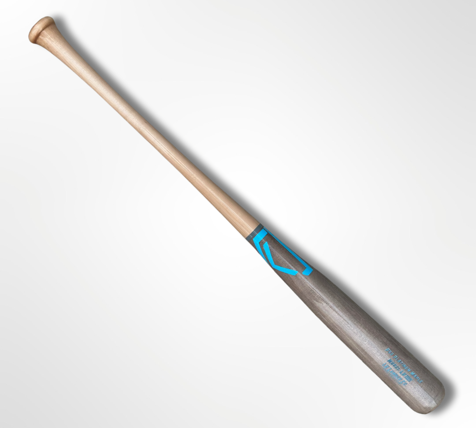 LV195 baseball bat made of maple wood with a tapered knob and medium barrel size, designed for gap-to-gap hitters.