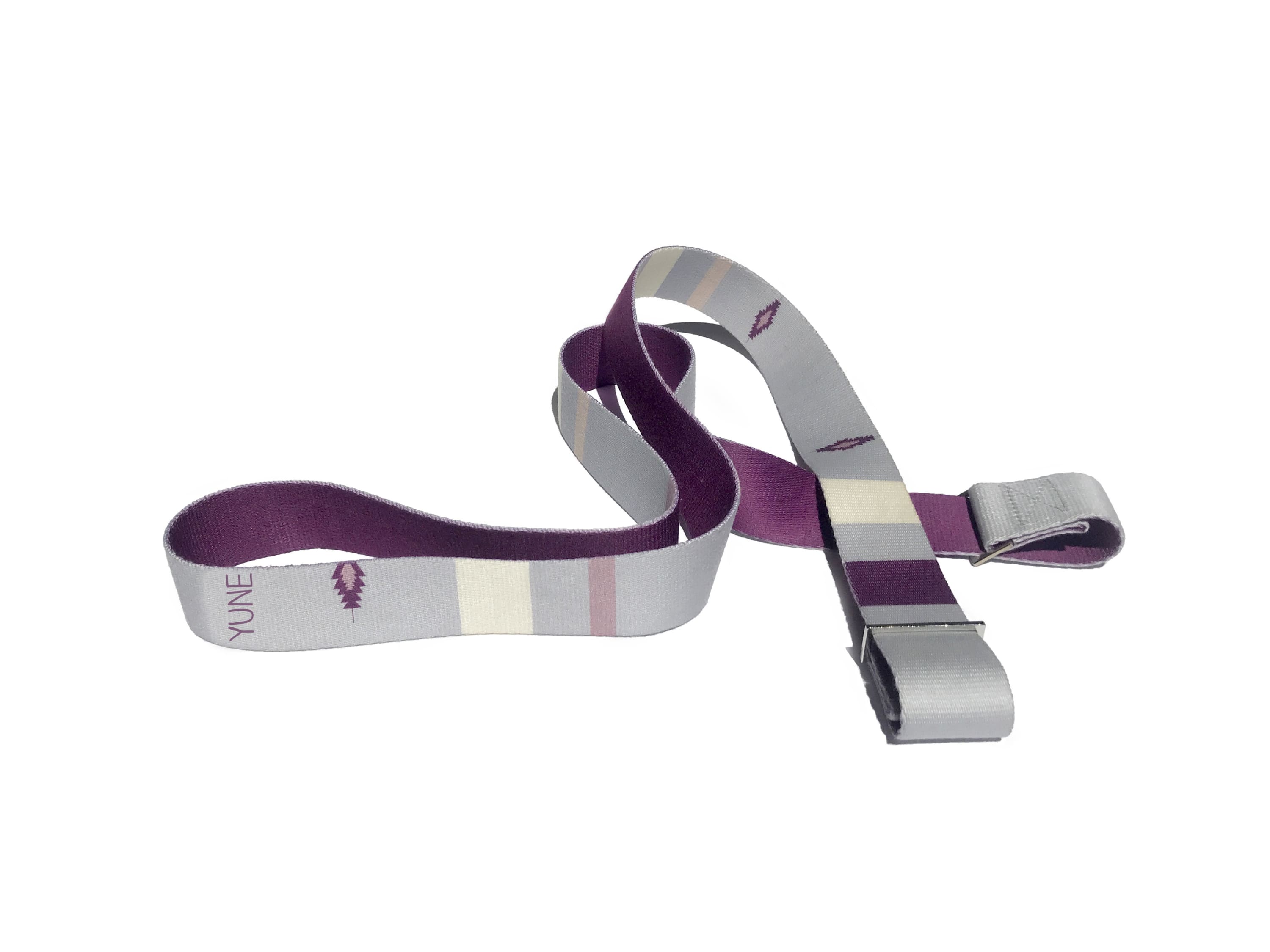 Yoga Strap Suzy made of 100% cotton with metal buckles, measuring 60 inches by 2 inches, ideal for yoga and stretching.