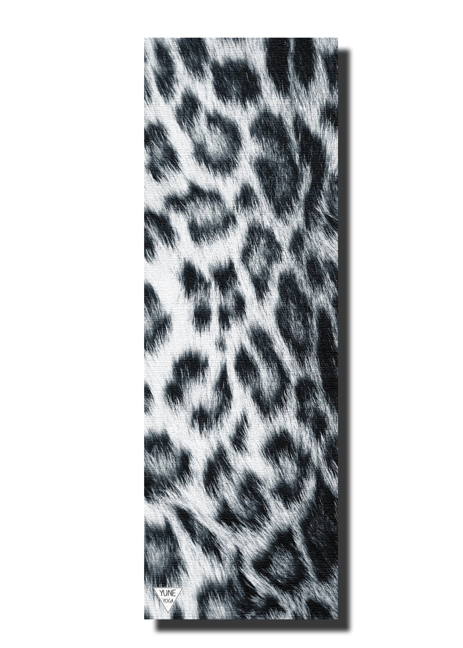 Yune Yoga Mat Snow Leopard 5mm featuring a stylish snow leopard design, made from eco-friendly materials, perfect for yoga and exercise.