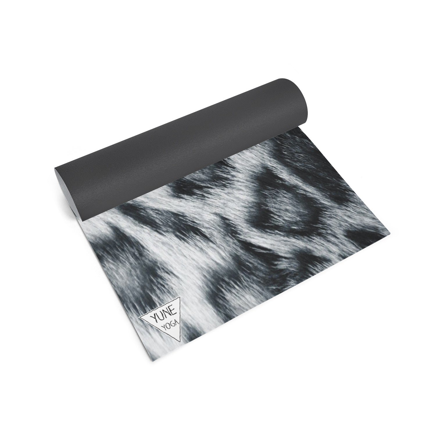 Yune Yoga Mat Snow Leopard 5mm featuring a stylish snow leopard design, made from eco-friendly materials, perfect for yoga and exercise.