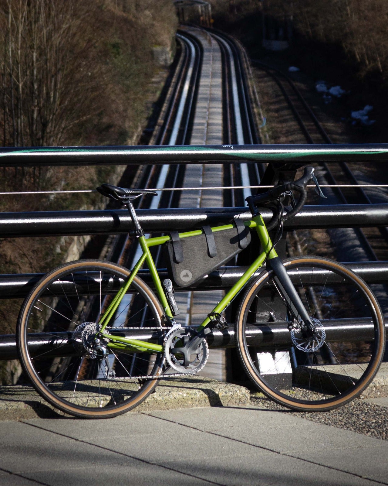 4L Waterproof Frame Bag mounted on a bicycle frame, showcasing its sleek design and waterproof features.