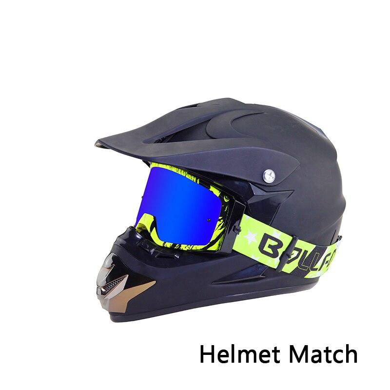 Motorcycle goggles designed for riding, featuring a dust-proof and UV-protected lens, suitable for both men and women.