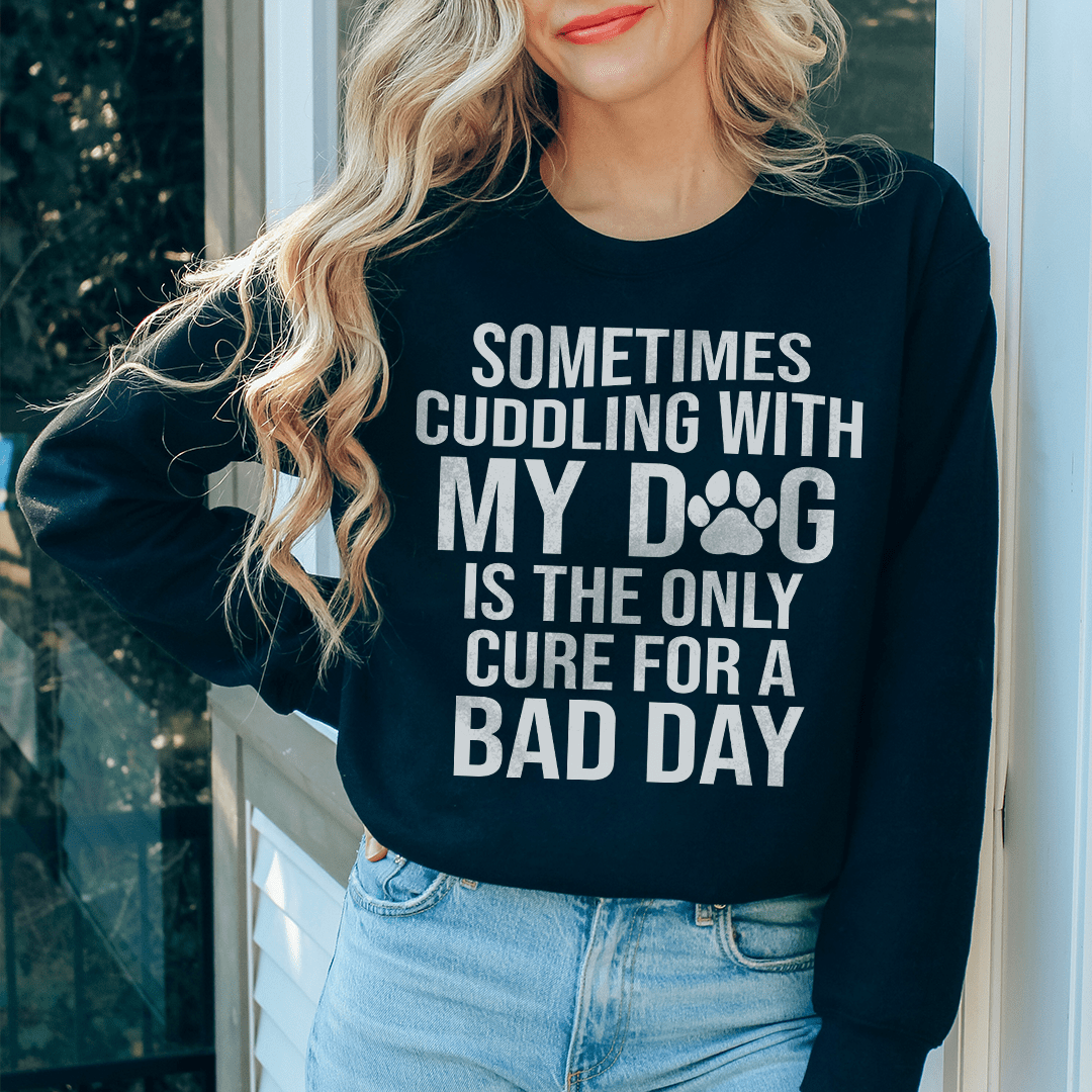 Cozy sweatshirt featuring a design for dog lovers, showcasing a warm fleece lining and adjustable cuffs.