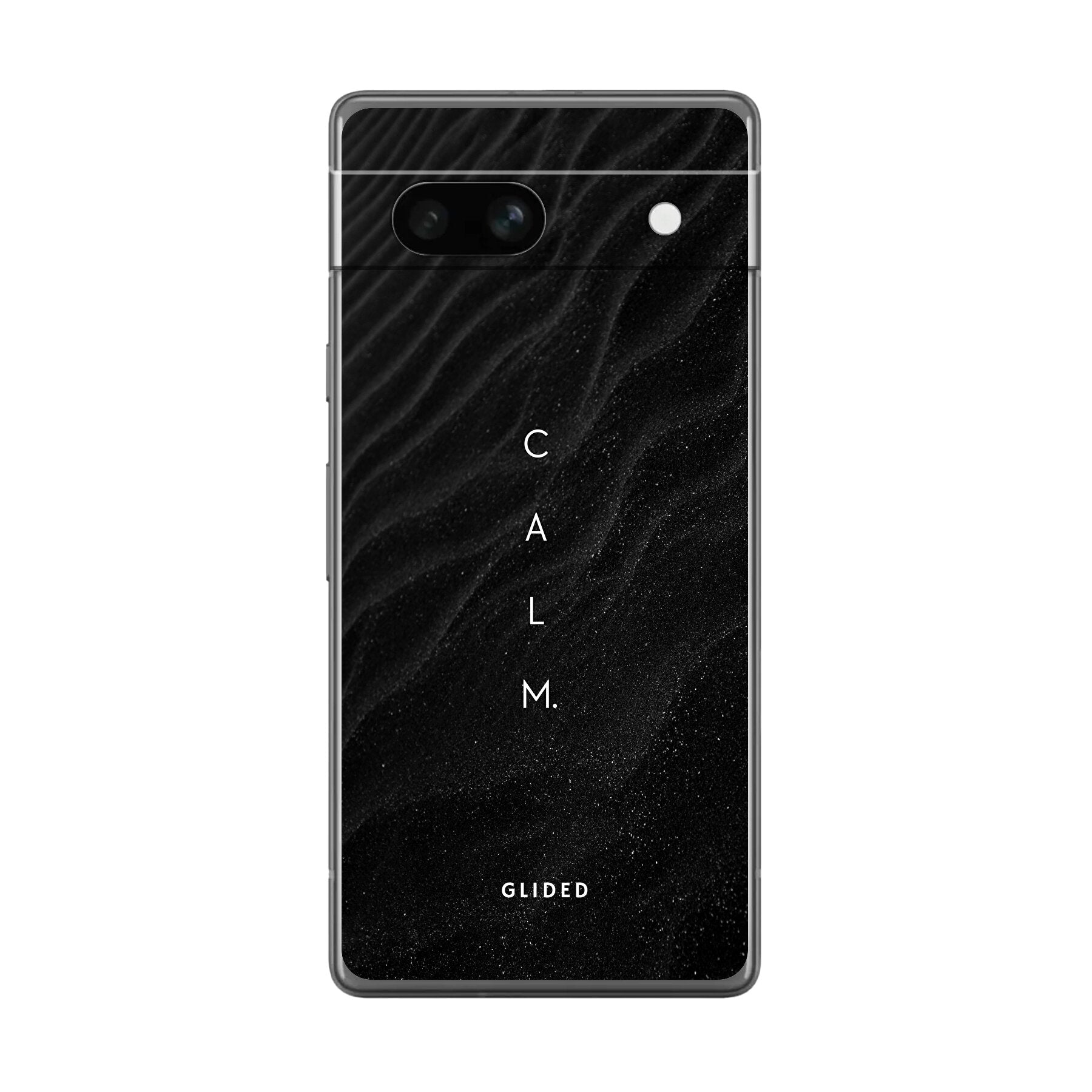 Minimalistische 'Calm' Handyhülle für Google Pixel 7a mit ruhigem Schriftzug auf dunklem Hintergrund.