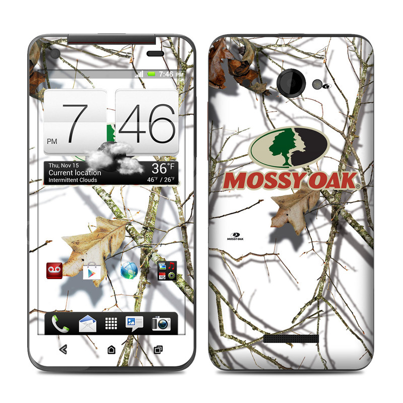 Mossy Oak camo phone case.