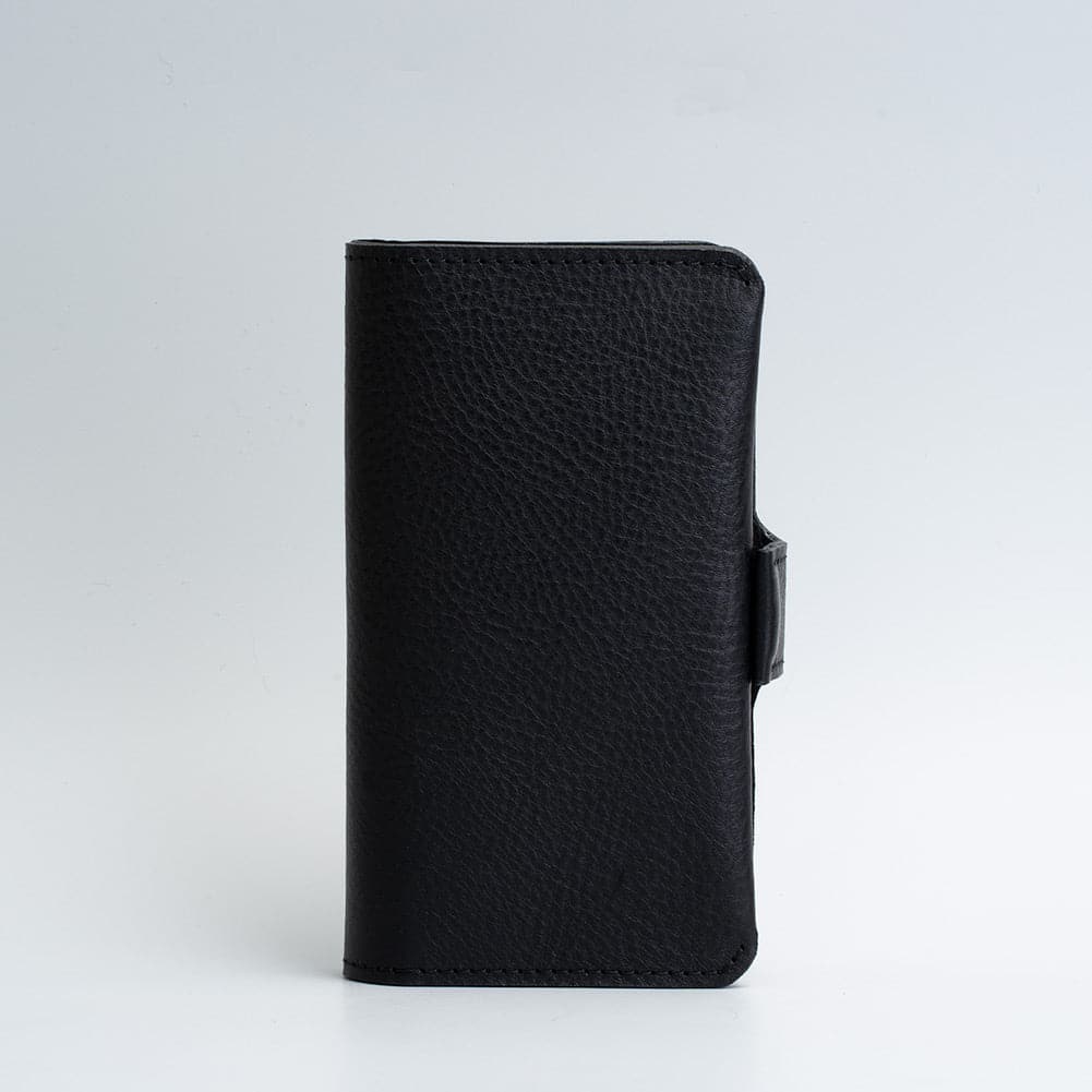 Leather iPhone folio wallet with MagSafe - The Minimalist 2.0, showcasing Italian full-grain leather and sleek design.