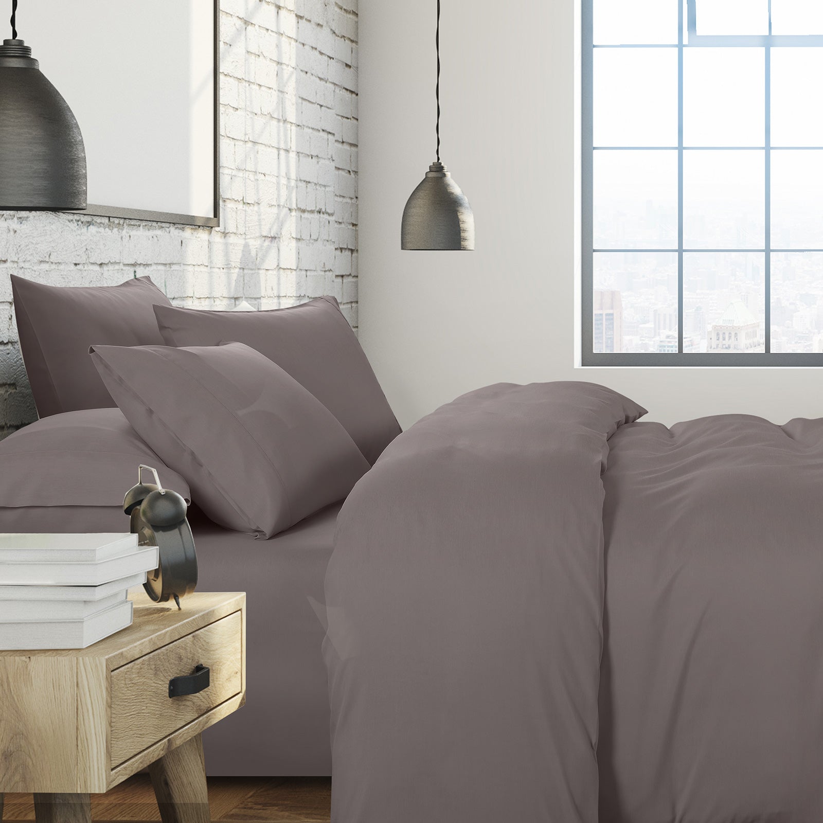 1500 Thread Count 6 Piece Bedding Set with Duck Feather Down Pillows, showcasing luxurious fabric and elegant design.