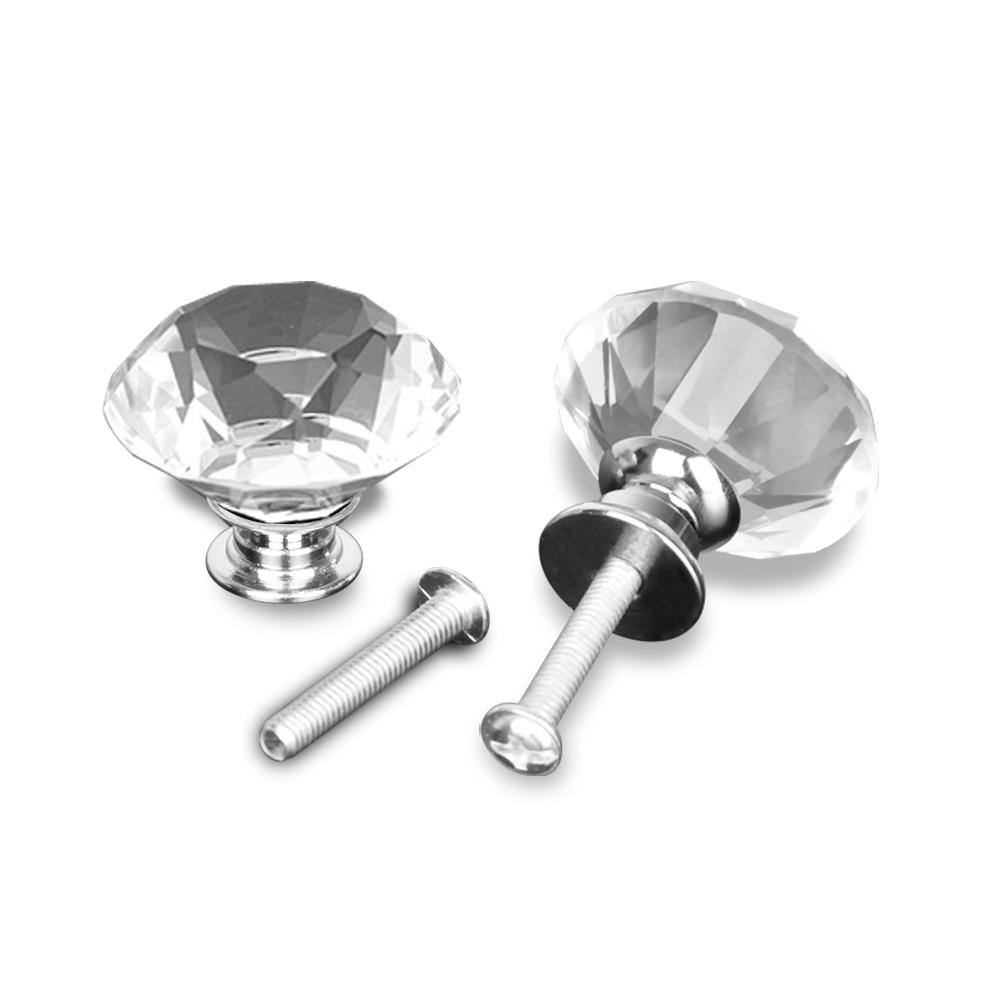 Set of 16 clear crystal knobs with diamond shape, 30mm diameter, ideal for cabinets and drawers, showcasing a polished chrome finish.