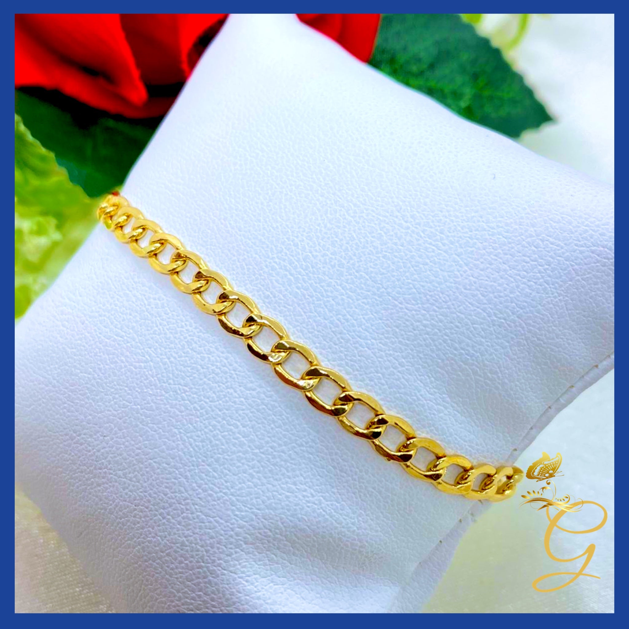 Elegant 18K real gold bracelet, size 7 inches, showcasing solid yellow gold craftsmanship.