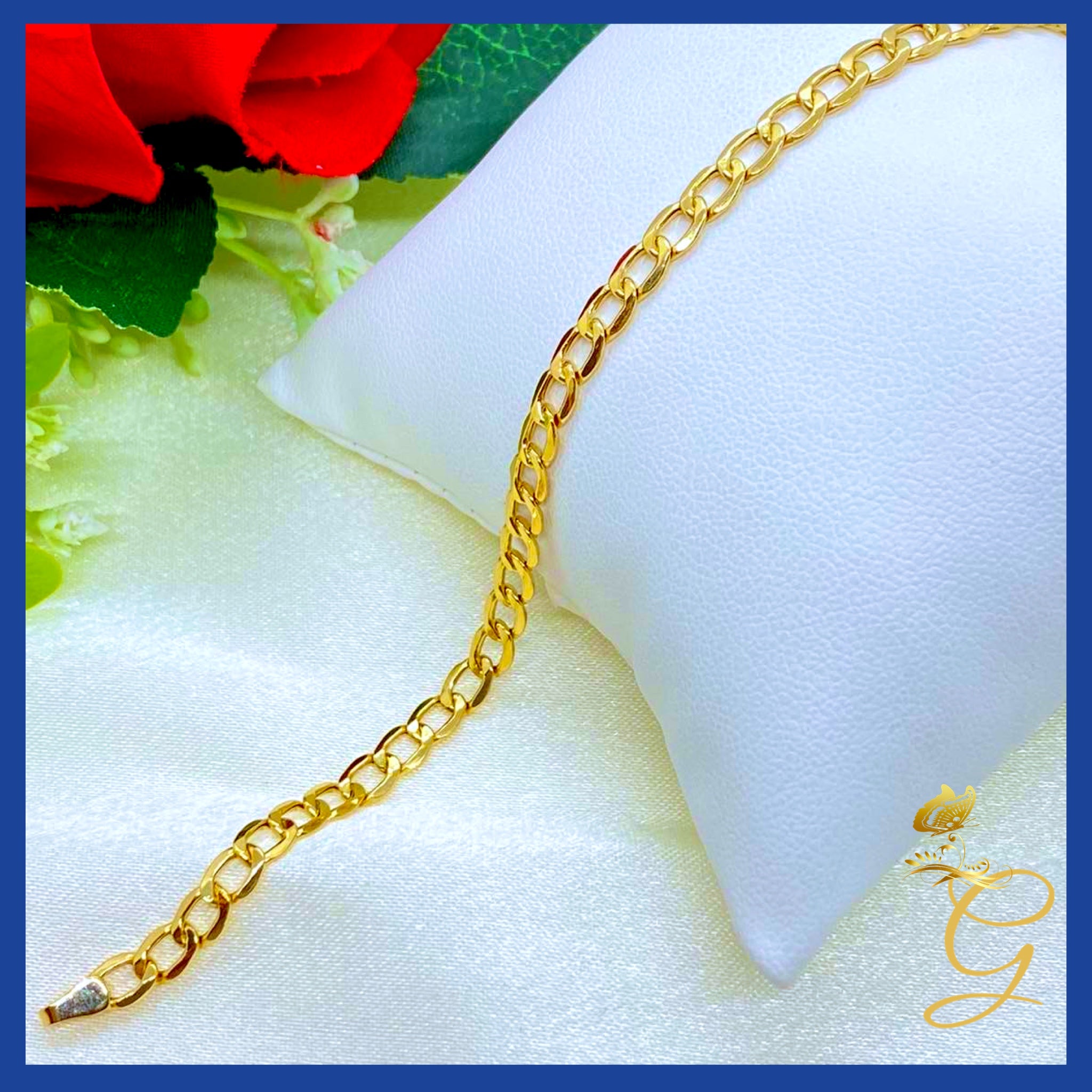 Elegant 18K real gold bracelet, size 7 inches, showcasing solid yellow gold craftsmanship.