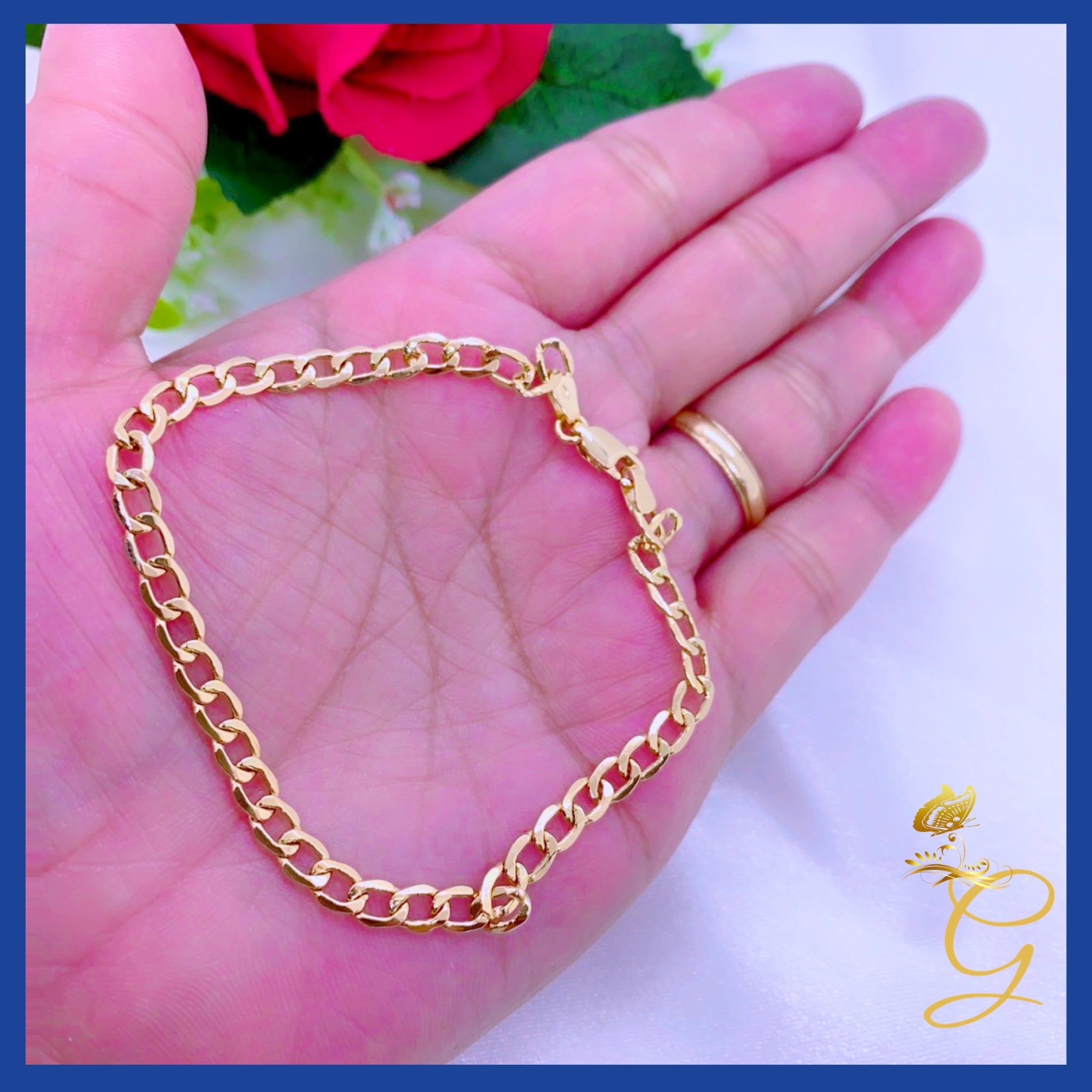 Elegant 18K real gold bracelet, size 7 inches, showcasing solid yellow gold craftsmanship.