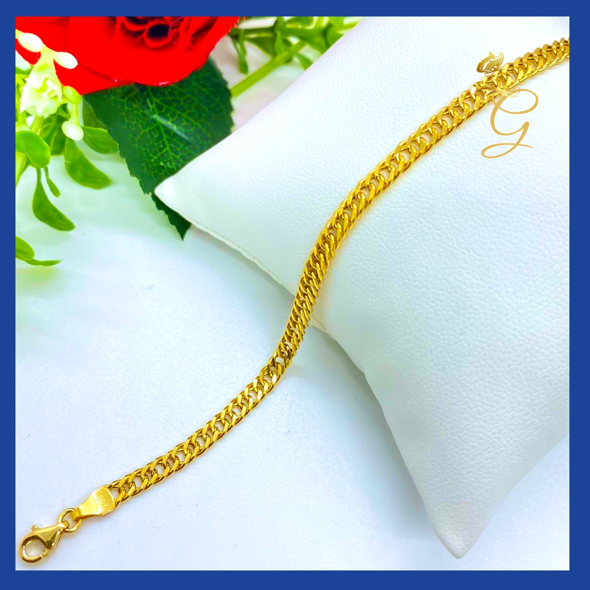 Elegant 18K Real Gold Curb Link Bracelet, 8.5 inches long, showcasing a classic curb link design in solid yellow gold.