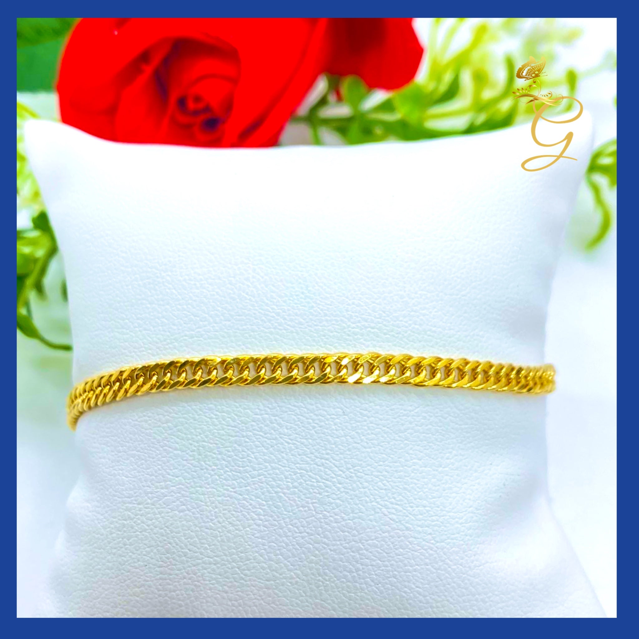 Elegant 18K Real Gold Curb Link Bracelet, 8.5 inches long, showcasing a classic curb link design in solid yellow gold.