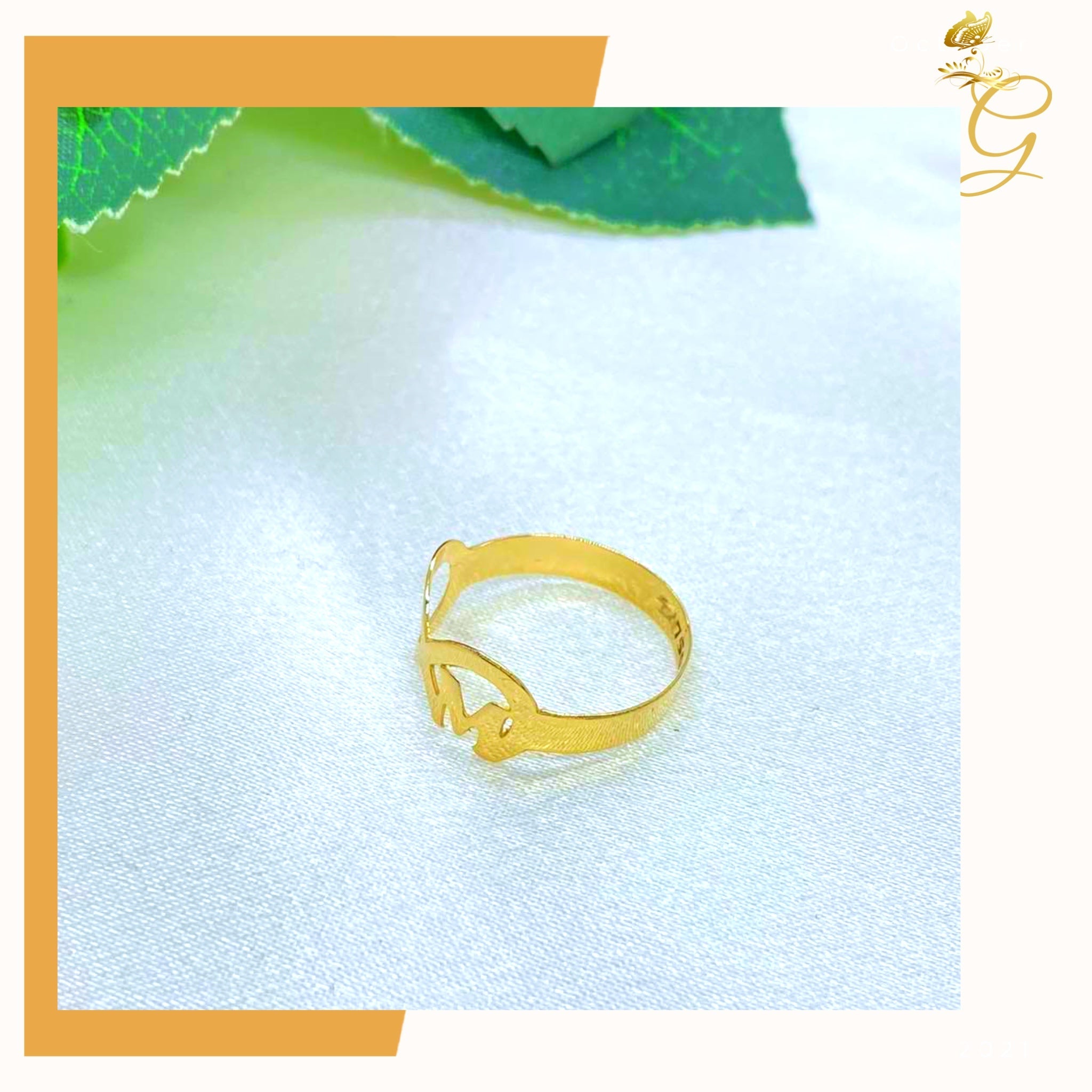 18K solid gold personalized infinity initial ring with elegant design and customizable initials.