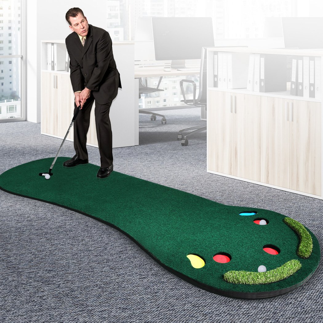 3M Golf Putting Mat showcasing a green surface with simulated straw and holes for practice, designed for indoor and outdoor use.