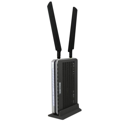 BILLION BIPAC8920NZ Dual-SIM 3G/4G LTE modem router with multiple ports and wireless capabilities.