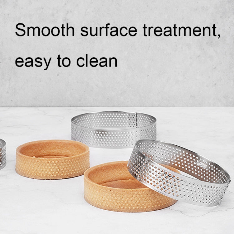 BN1006 Stainless Steel Mousse Circle Cake Mold in various shapes and sizes, showcasing its durable design and smooth surface.