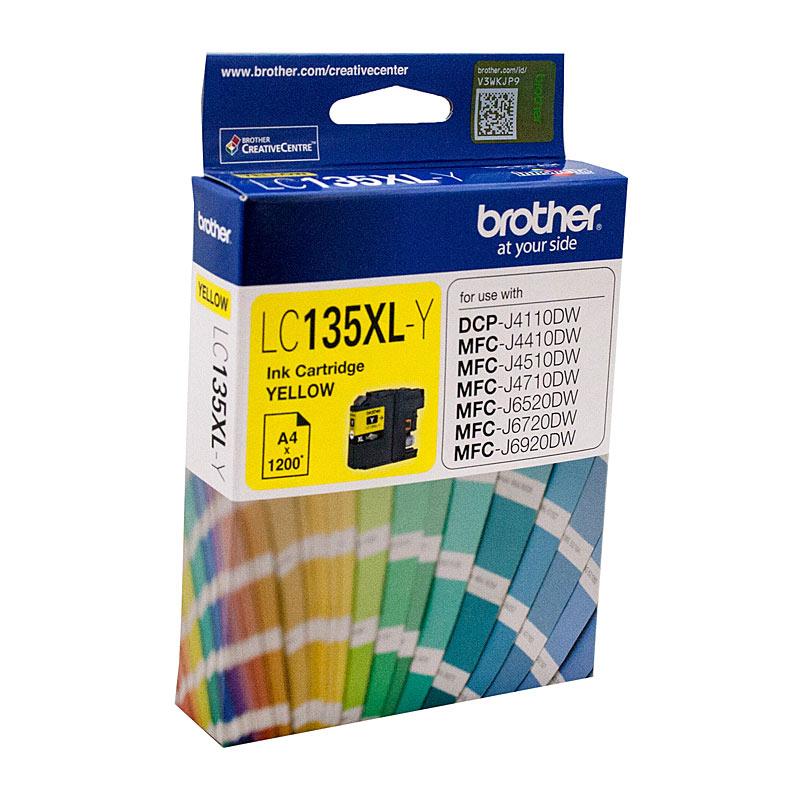 BROTHER LC135XL Yellow Ink Cartridge with packaging, showcasing vibrant yellow color and branding.