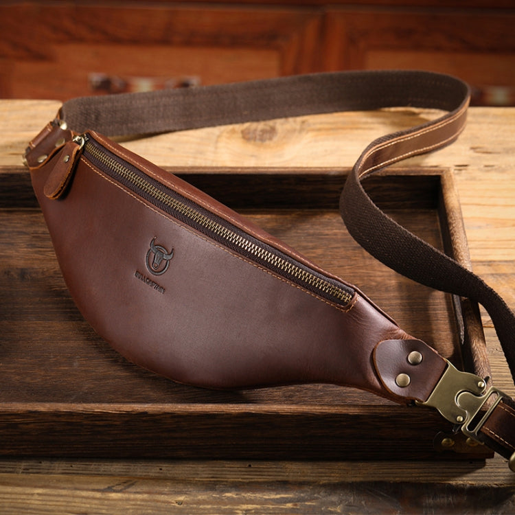 Bull Captain Retro Crazy Horse Leather Waist Bag, showcasing its stylish design and high-quality leather material.