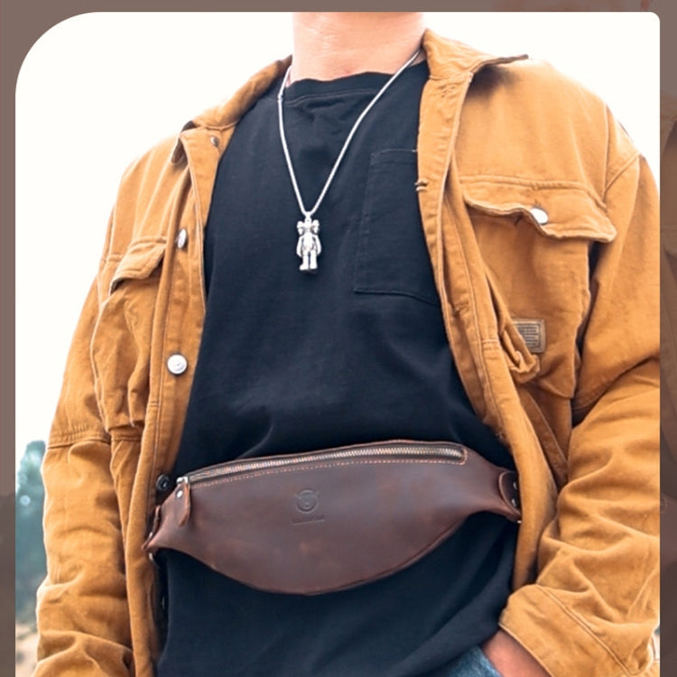 Bull Captain Retro Crazy Horse Leather Waist Bag, showcasing its stylish design and high-quality leather material.