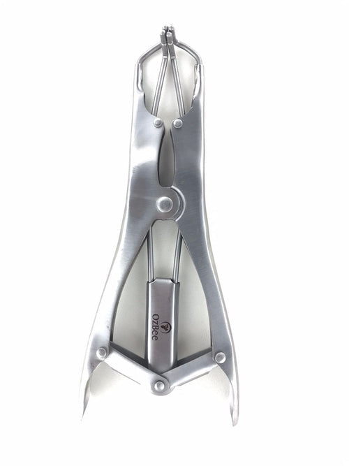 Cattle Lamb Sheep Stainless Steel Elastrator Castrating Plier with 100 rubber rings, designed for efficient livestock castration and tail banding.