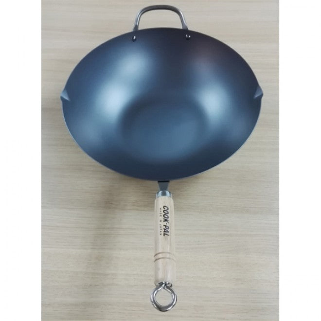 CookPal Ren Beijing 33cm Wok made of iron, featuring a smooth surface for non-stick cooking, designed for high-heat performance.