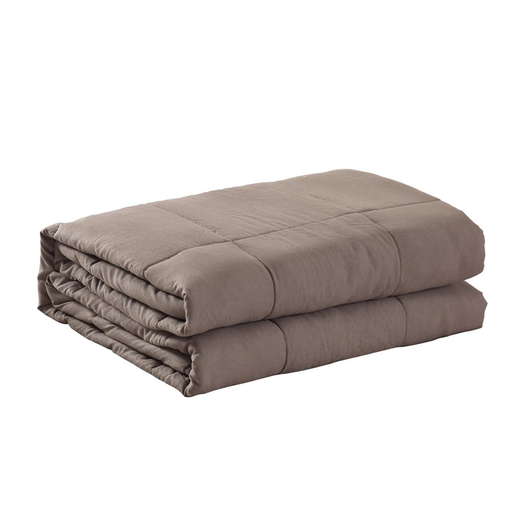 DreamZ Weighted Blanket in mink color, featuring a soft polyester exterior and glass bead filling for deep relaxation and comfort.