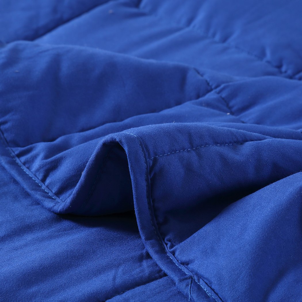 DreamZ Weighted Blanket Heavy Gravity Deep Relax 5KG in navy color, showcasing its soft texture and 3-layer design.