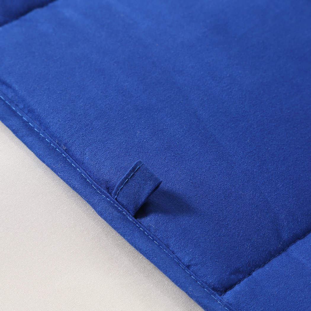 DreamZ Weighted Blanket Heavy Gravity Deep Relax 5KG in navy color, showcasing its soft texture and 3-layer design.