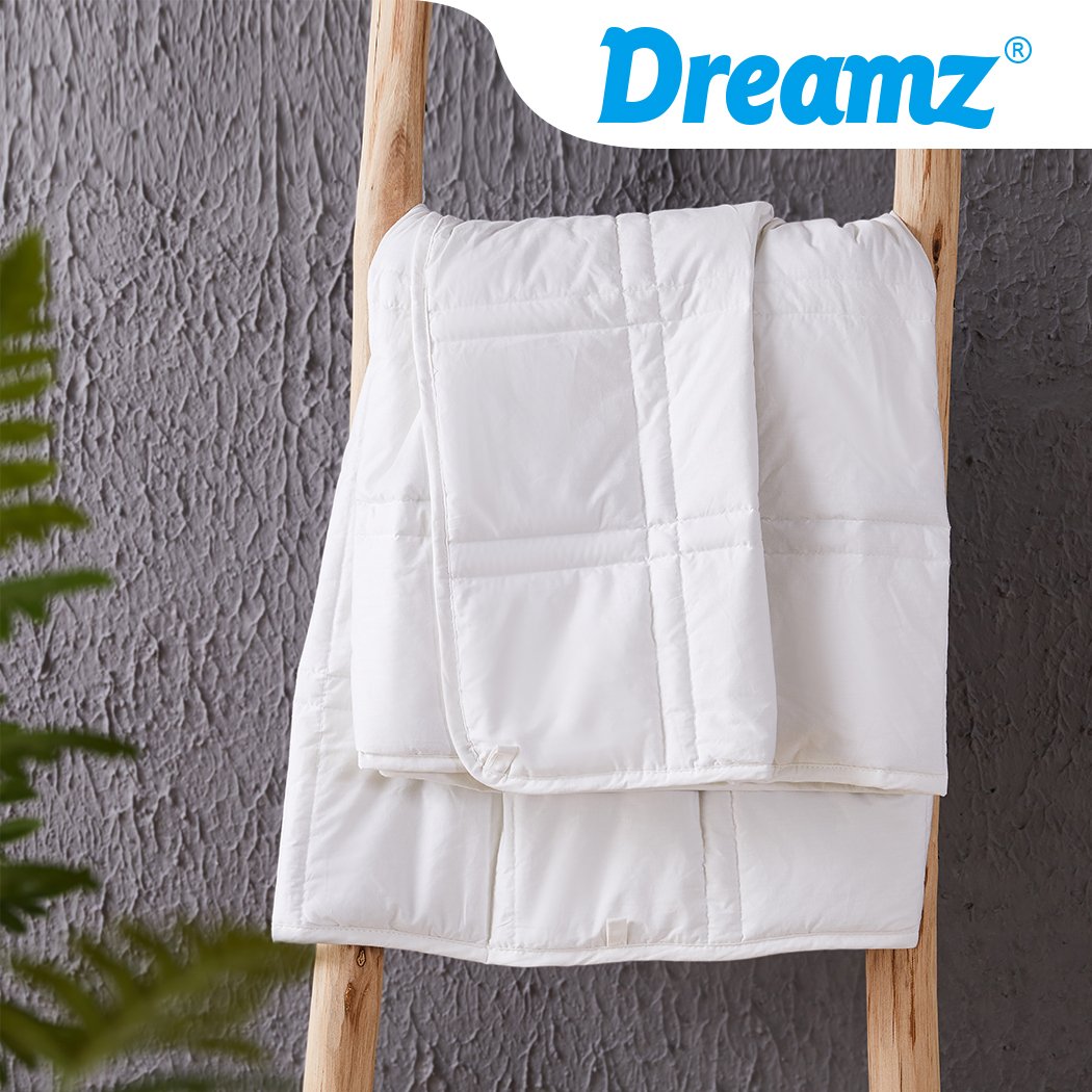 DreamZ Weighted Blanket in white, made of 100% hypoallergenic cotton, designed for adults to provide deep relaxation and comfort.