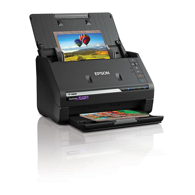 EPSON Fast Foto 680W Scanner showcasing its sleek design and user-friendly interface, ideal for quick photo scanning.