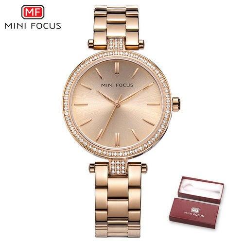 Fashion Casual Watch for Women featuring a stainless steel case and leather band, perfect for casual and formal occasions.