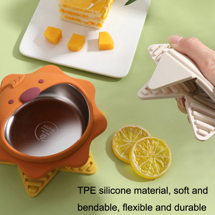 Folding Pot Cushion Silicone Tea Cup Insulation Pad in various colors, showcasing its flexible and foldable design for heat protection.