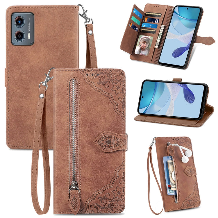 Stylish embossed flower leather phone case for Motorola Moto G 5G 2023, featuring a zipper and card holder.