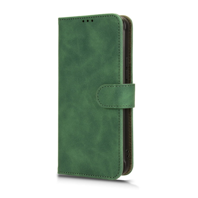 Green magnetic flip leather phone case for UMIDIGI G5, showcasing its stylish design and card slots.