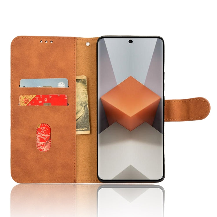 Xiaomi Redmi Note 13 Pro+ 5G magnetic flip leather phone case in stylish design, showcasing card slots and durable material.