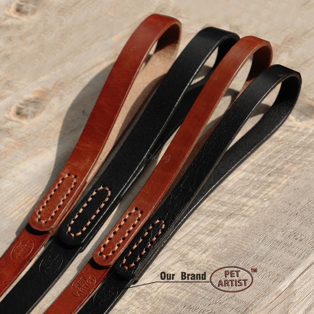 Genuine leather dog leash in black, designed for training and daily walks, showcasing its durable and stylish features.