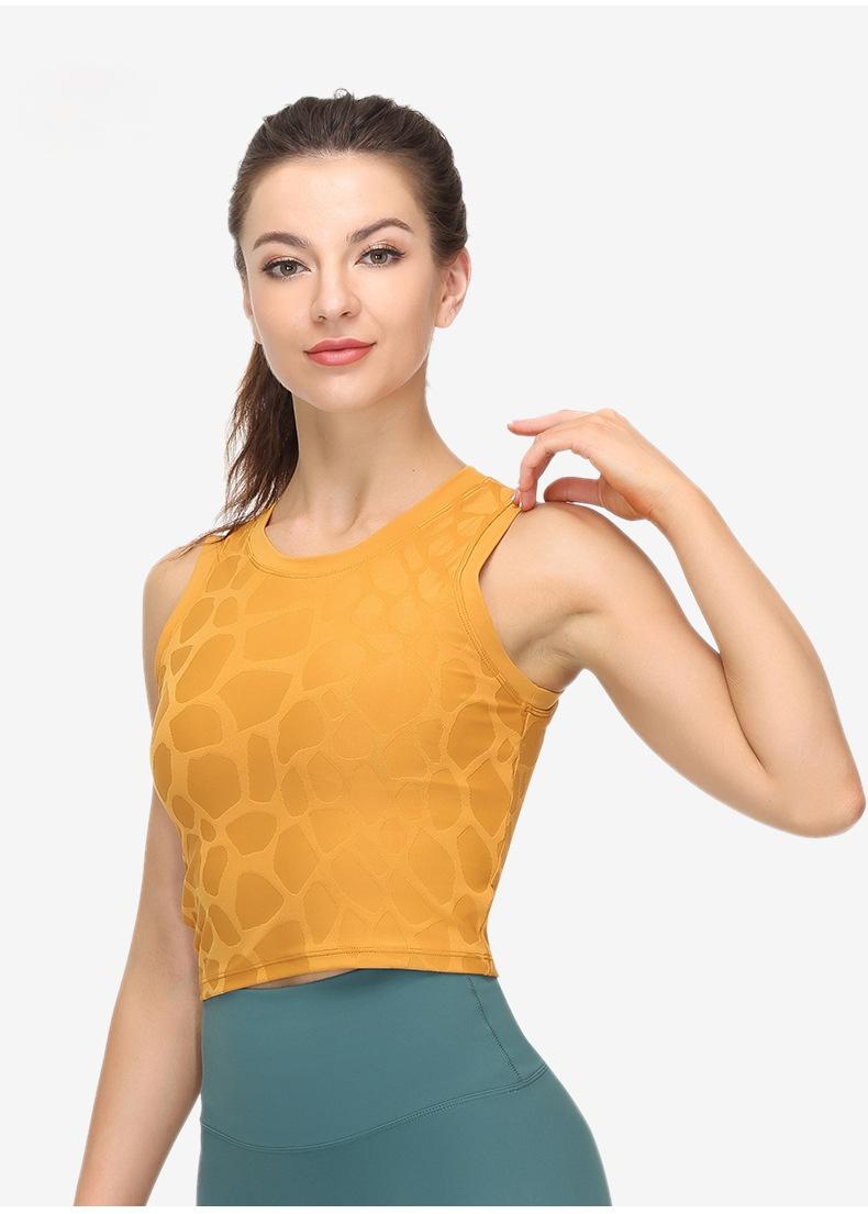 Giraffe Jacquard Padded Gym Sport Tank Top for women, featuring a stylish design and padded support for workouts.