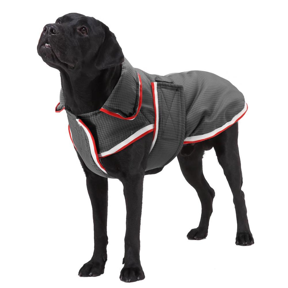 Large dogs winter cloak in gray and red, made of fleece, featuring reflective material for safety and waterproof design.