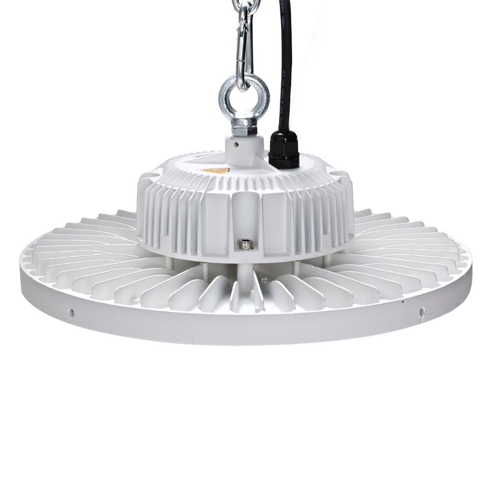 Leier LED High Bay Light 150W with honeycomb aluminum heat sink design, ideal for warehouses and gyms.