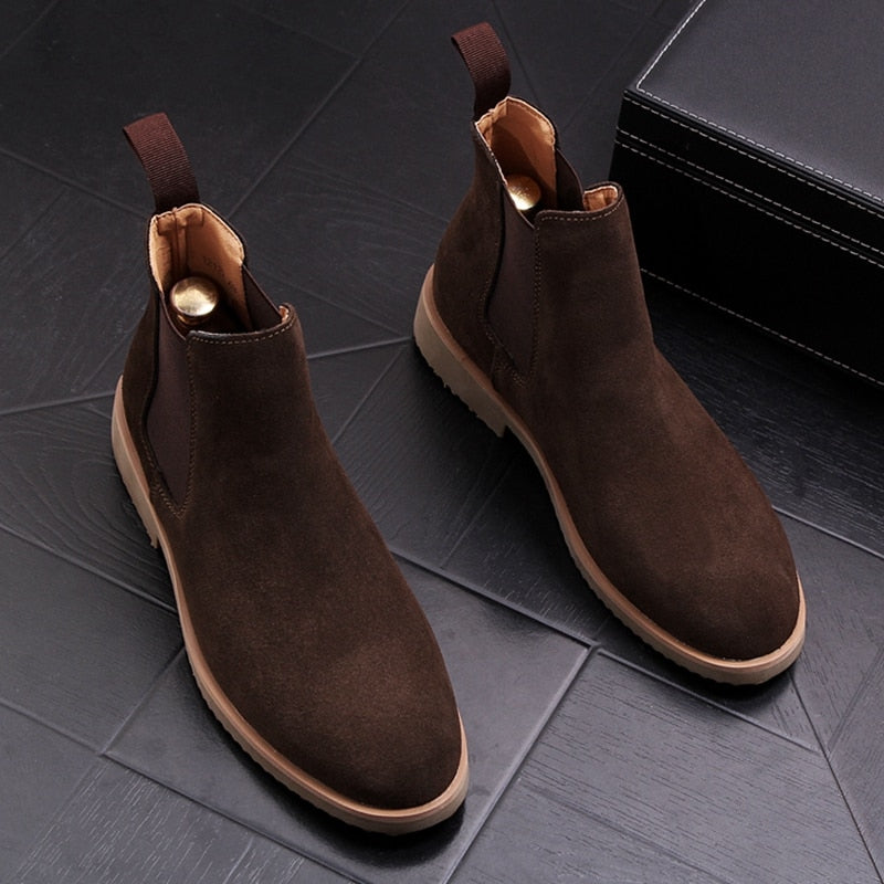 Luxury Fashion Men's Ankle Boots featuring a pointed toe design, made from split leather with a nubuck finish, perfect for spring and autumn wear.