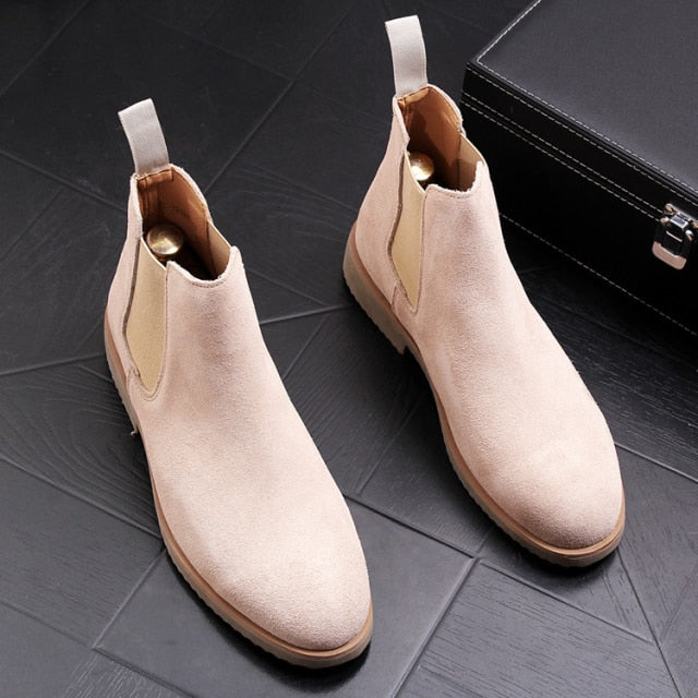 Luxury Fashion Men's Ankle Boots featuring a pointed toe design, made from split leather with a nubuck finish, perfect for spring and autumn wear.