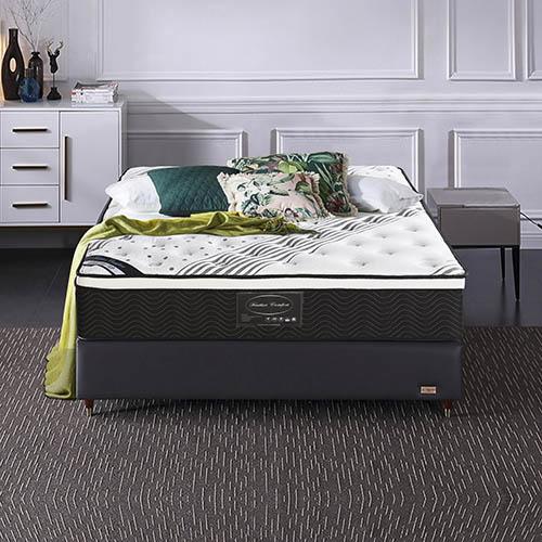 Euro Top Queen Size Pocket Spring Coil Mattress with soft Belgium knitted fabric and natural latex layer, showcasing its medium firmness and breathable design.