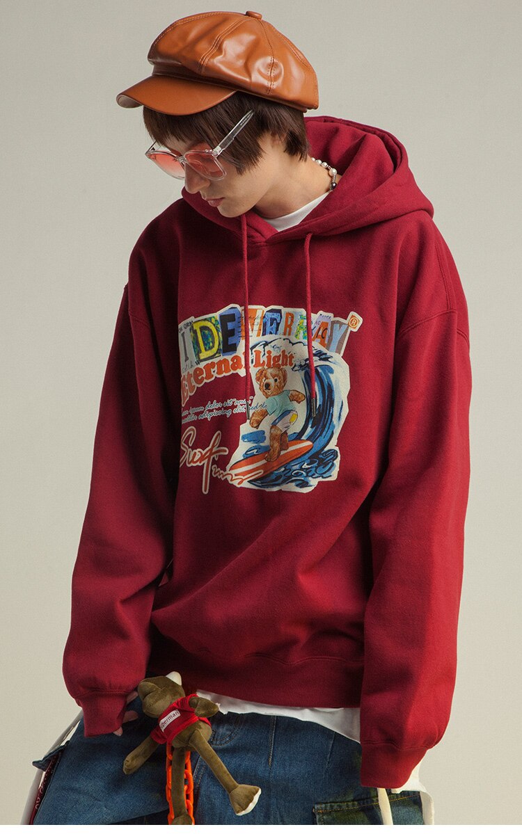 Men's colorful sweatshirt featuring a funny cartoon bear design and letter print, perfect for autumn and winter streetwear.