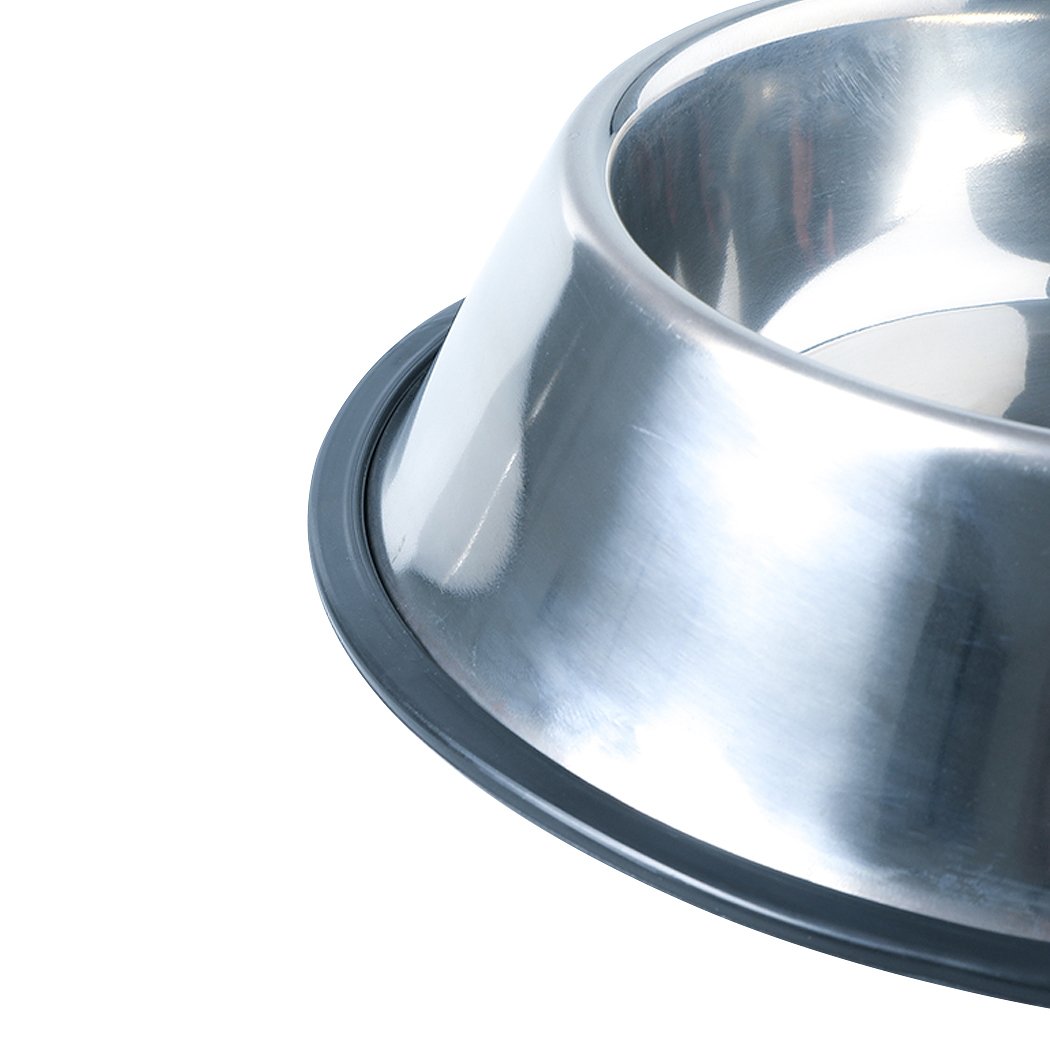 PaWz Pet Bowl made of stainless steel with anti-skid rubber edge, designed for dogs and cats, featuring a curved exterior to prevent tipping.