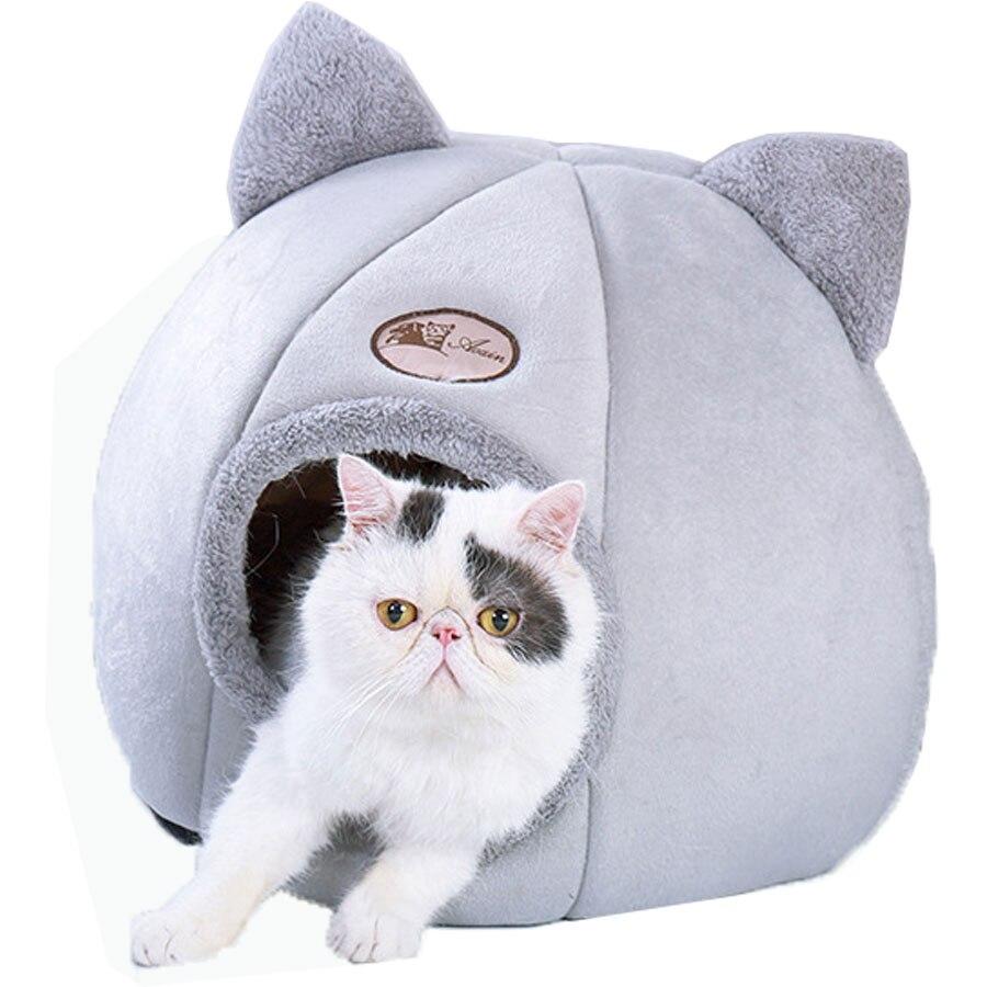 Cozy plush cat house with removable mat, perfect for winter warmth and indoor use.