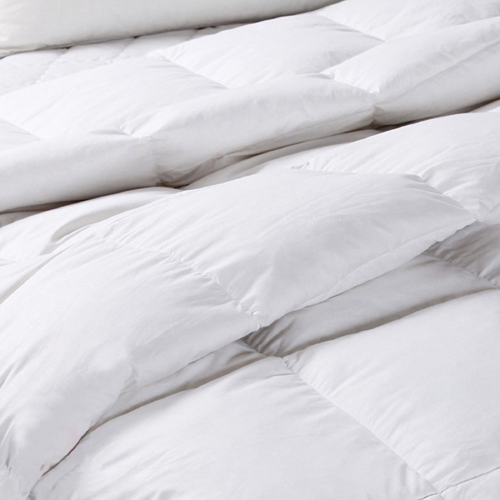 Royal Comfort 500GSM Goose Feather and Down Quilt Duvet Deluxe with soft cotton cover and elegant design.