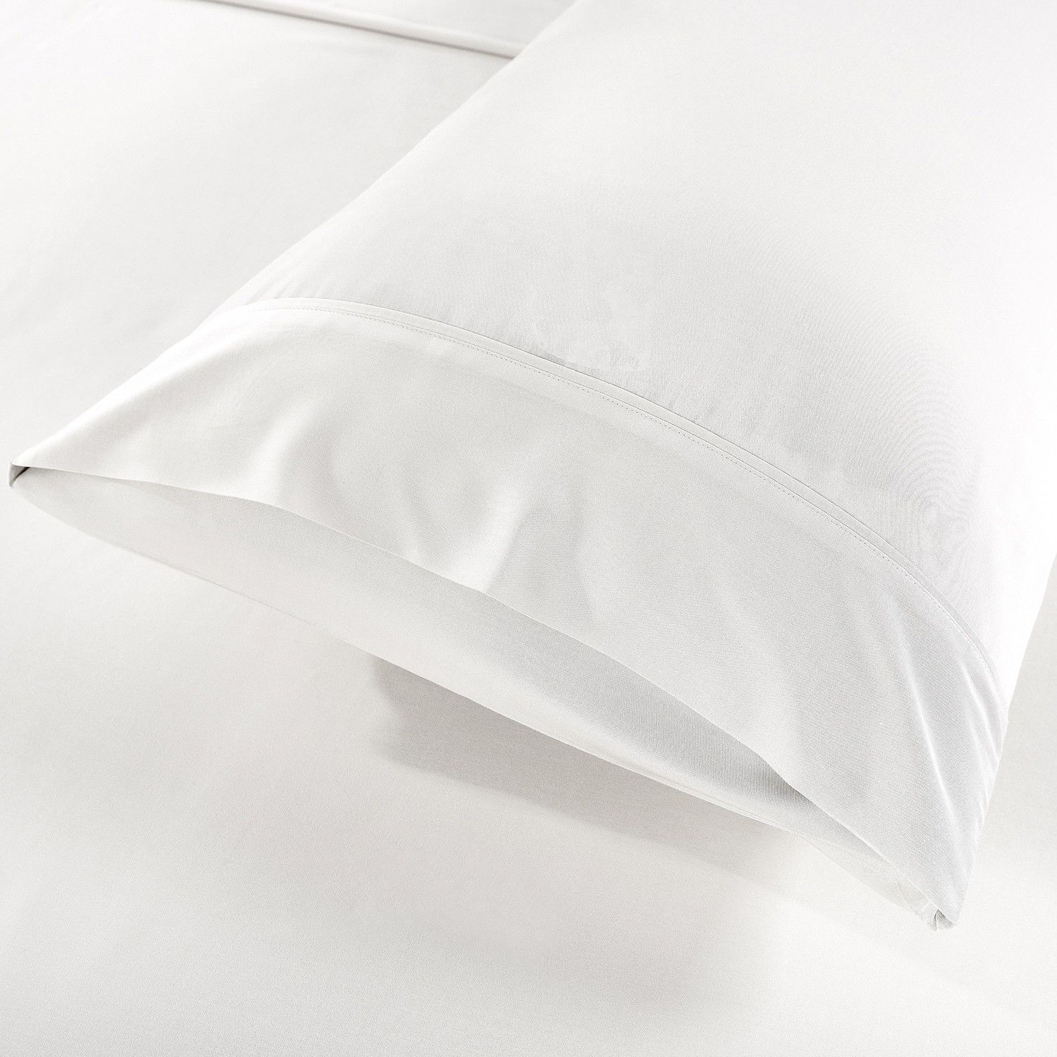 Royal Comfort Bamboo Blended Sheet & Pillowcases Set featuring 1000TC ultra-soft fabric in elegant design, perfect for luxurious sleep.