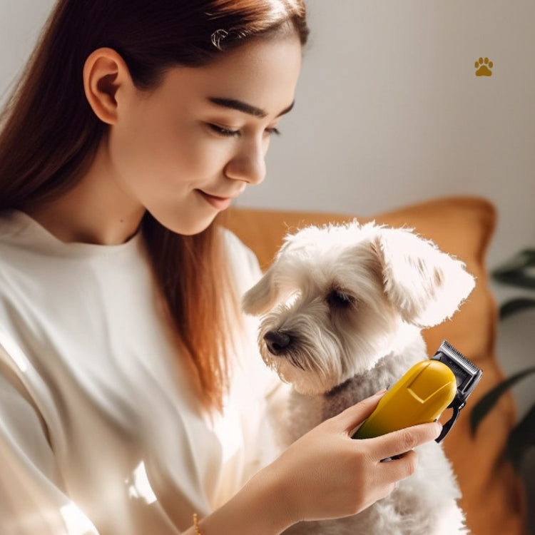 Shaver Hair Clipper Pet Electrical Pusher Grooming Machine with stainless steel blade and USB charging feature, ideal for pet grooming.