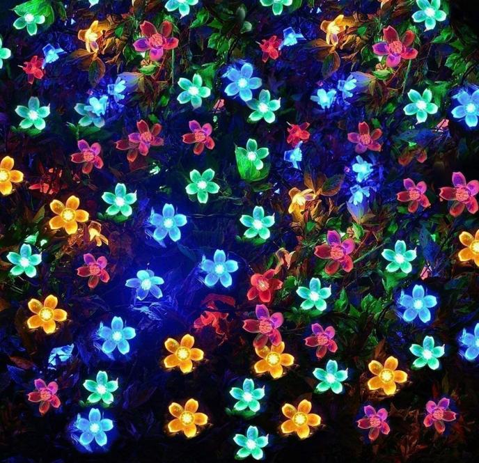 Solar Floral String Light Multicolour with 100 bee bulbs on a 12-meter string, showcasing warm white and multi-color lighting.